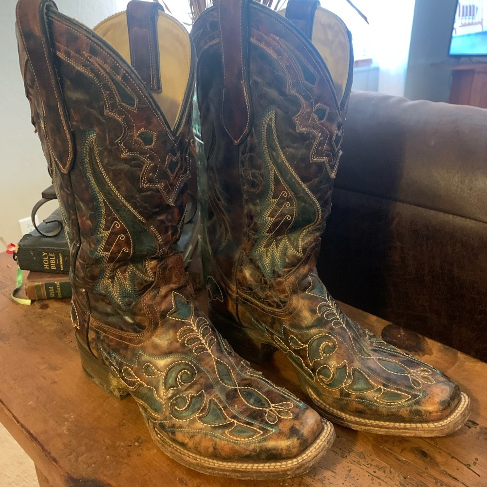 Women’s Corral size 7.5 boots